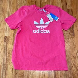 Adidas T-shirt in hot pink New